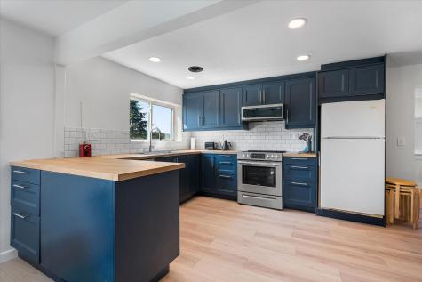 1440 Coastal Road Brooksville ME 04617