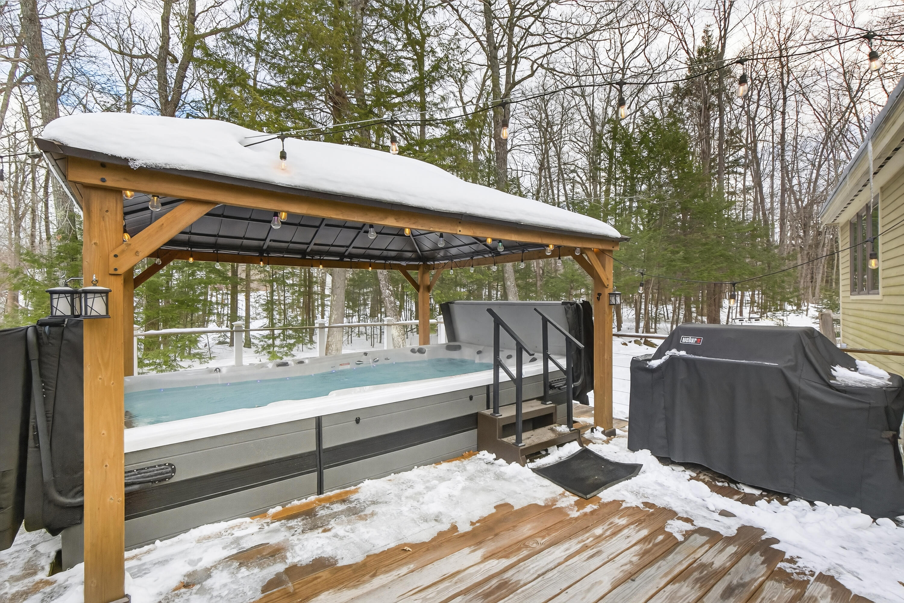 23 Bonnie Lane Union ME 04862