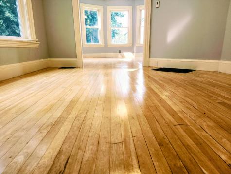 10 Ashe Street Auburn ME 04210