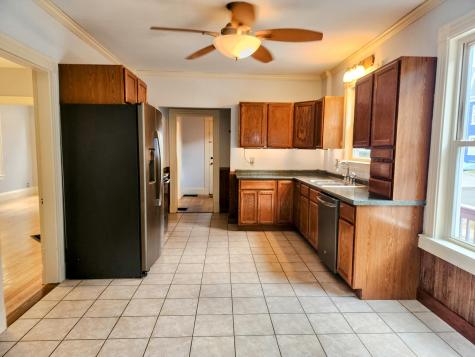 10 Ashe Street Auburn ME 04210