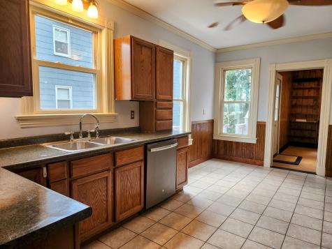 10 Ashe Street Auburn ME 04210