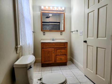 10 Ashe Street Auburn ME 04210