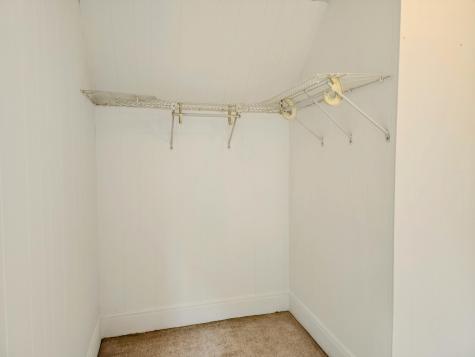 10 Ashe Street Auburn ME 04210