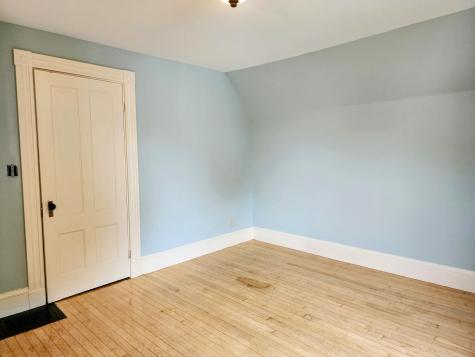 10 Ashe Street Auburn ME 04210