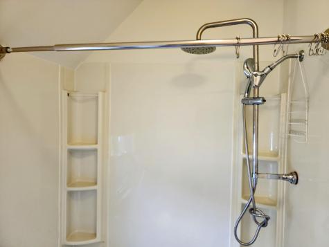 10 Ashe Street Auburn ME 04210