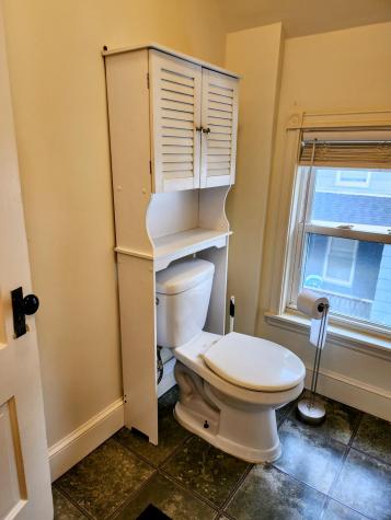 10 Ashe Street Auburn ME 04210