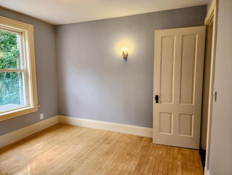 10 Ashe Street Auburn ME 04210