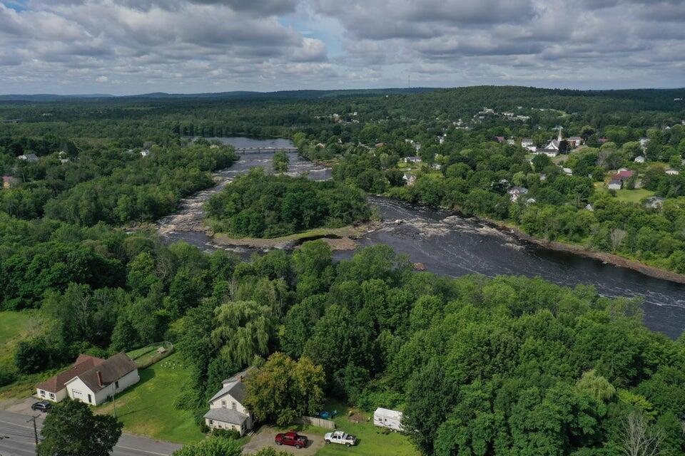 7 Harrison Street Calais ME 04619