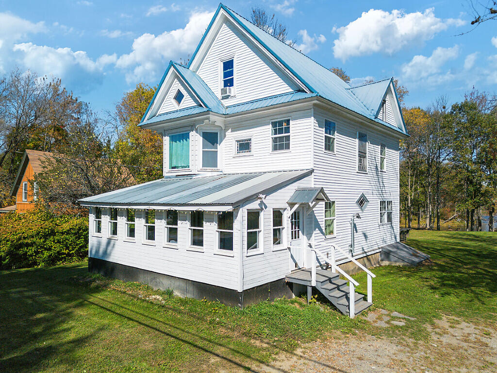 34 Troy Road Burnham ME 04922