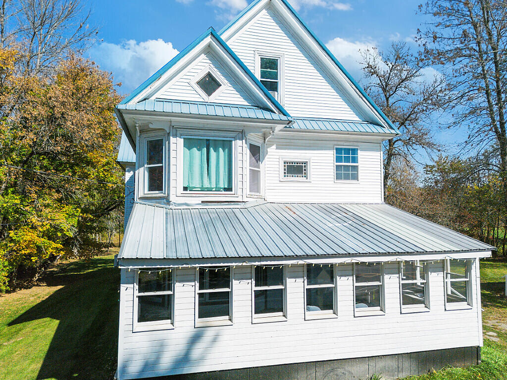 34 Troy Road Burnham ME 04922