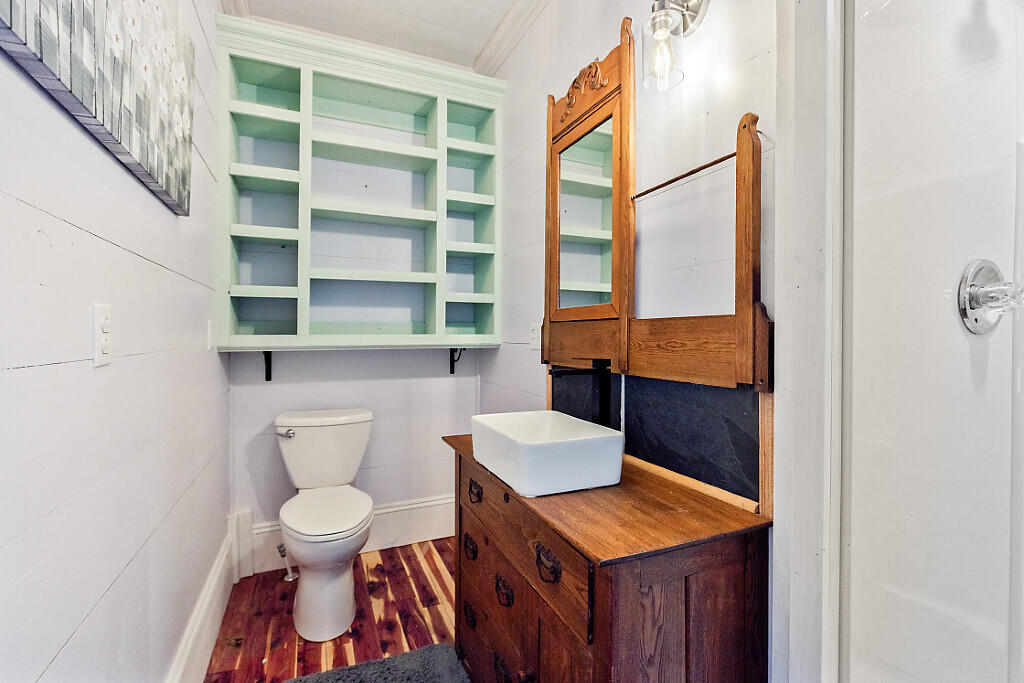 34 Troy Road Burnham ME 04922