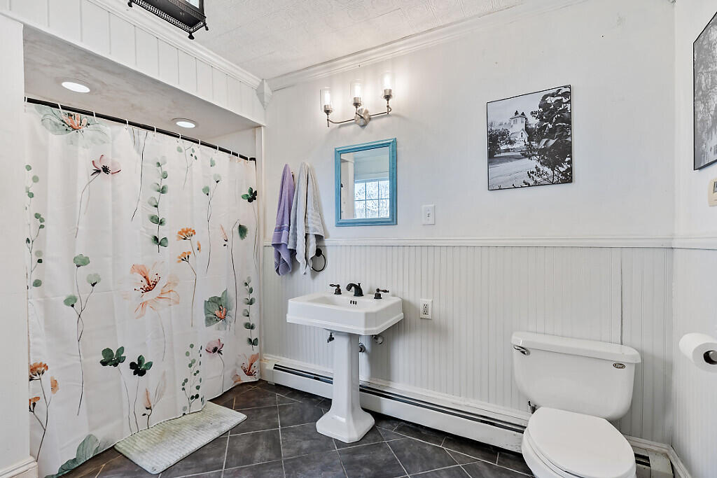 34 Troy Road Burnham ME 04922