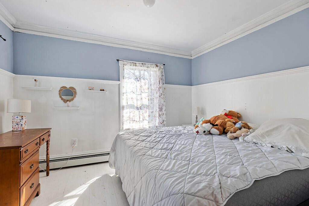 34 Troy Road Burnham ME 04922