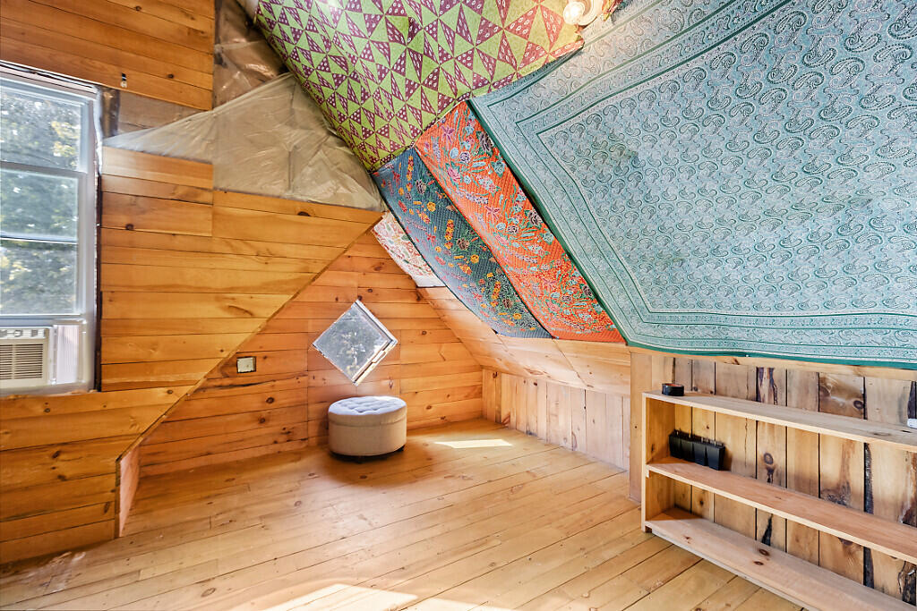 34 Troy Road Burnham ME 04922