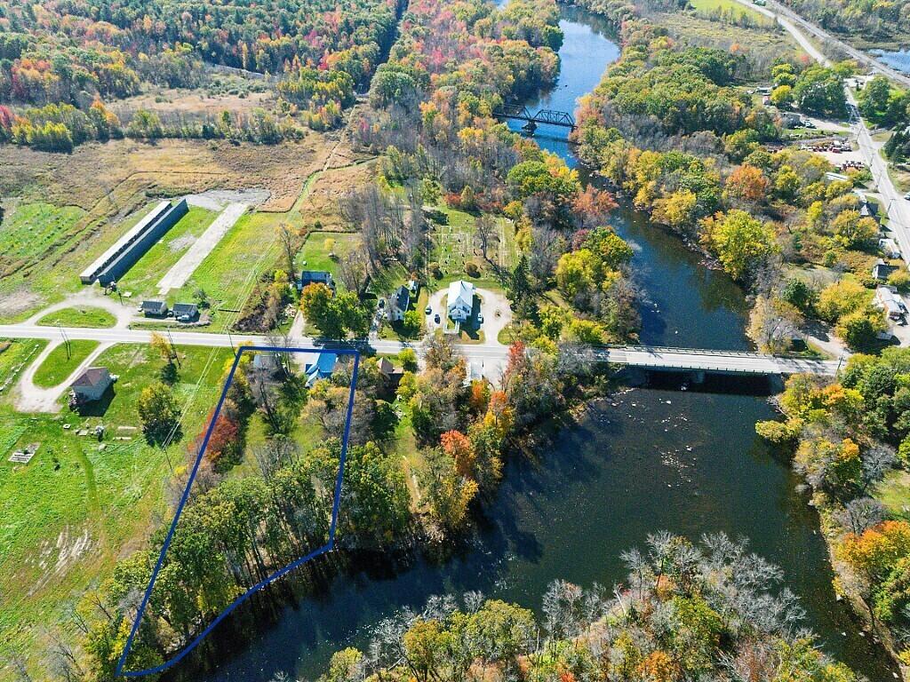 34 Troy Road Burnham ME 04922