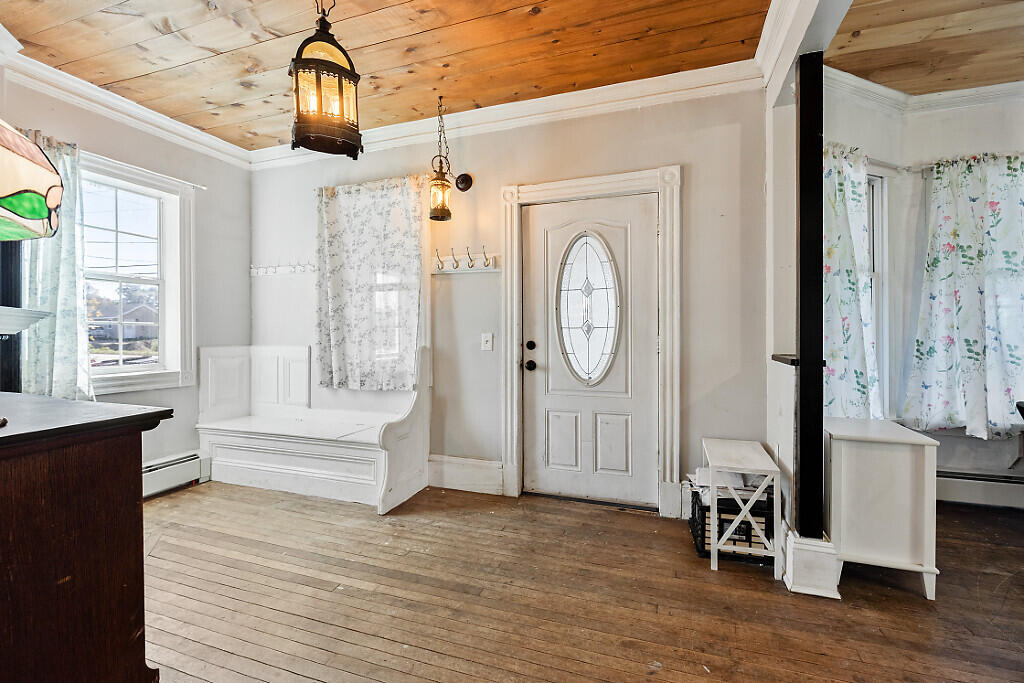 34 Troy Road Burnham ME 04922