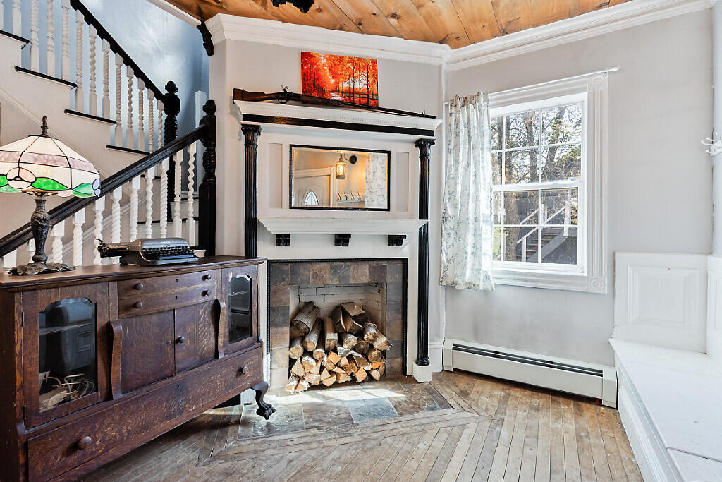 34 Troy Road Burnham ME 04922