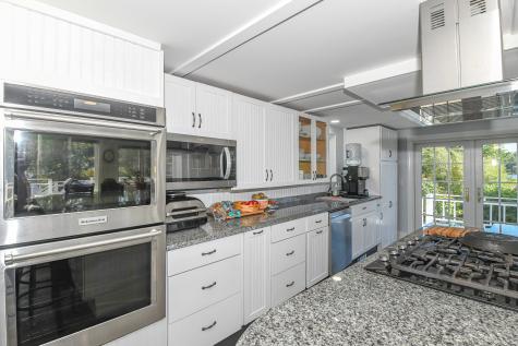 17 Dyvonne Terrace Bridgton ME 04009