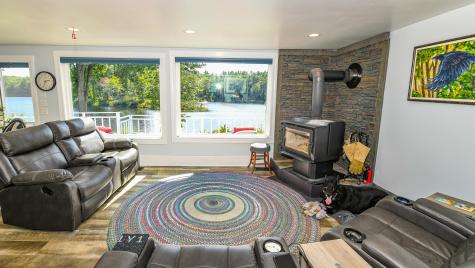 17 Dyvonne Terrace Bridgton ME 04009