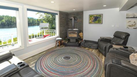 17 Dyvonne Terrace Bridgton ME 04009