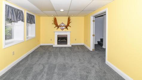 17 Dyvonne Terrace Bridgton ME 04009