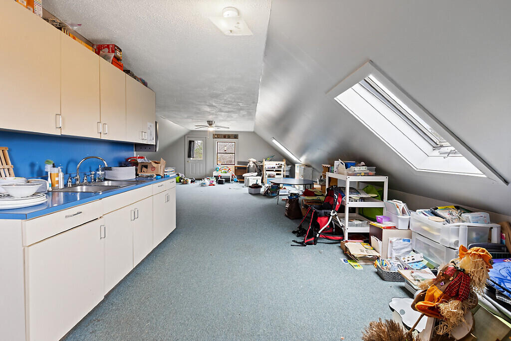 166 Weeks Mills Road China ME 04358