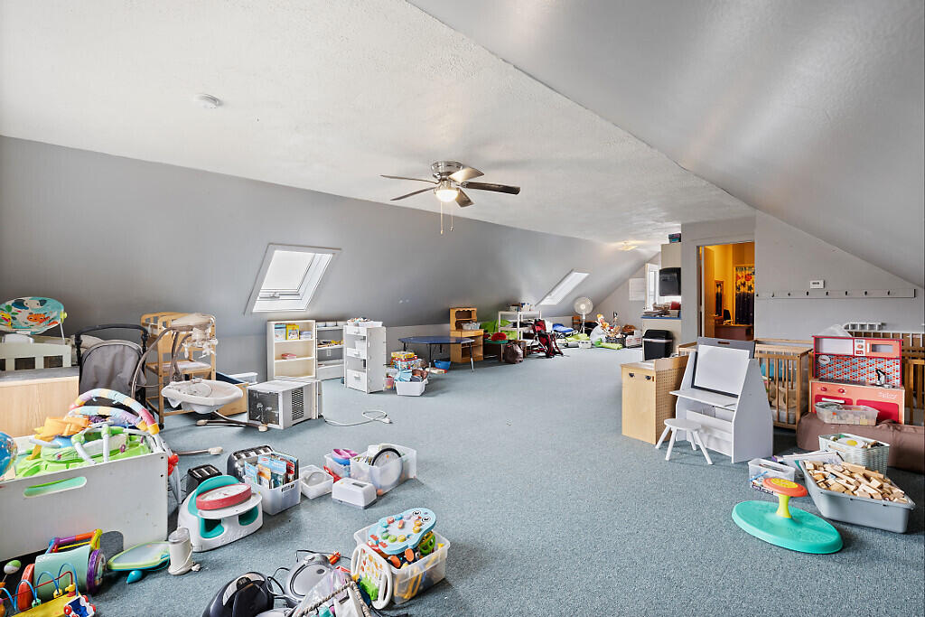 166 Weeks Mills Road China ME 04358