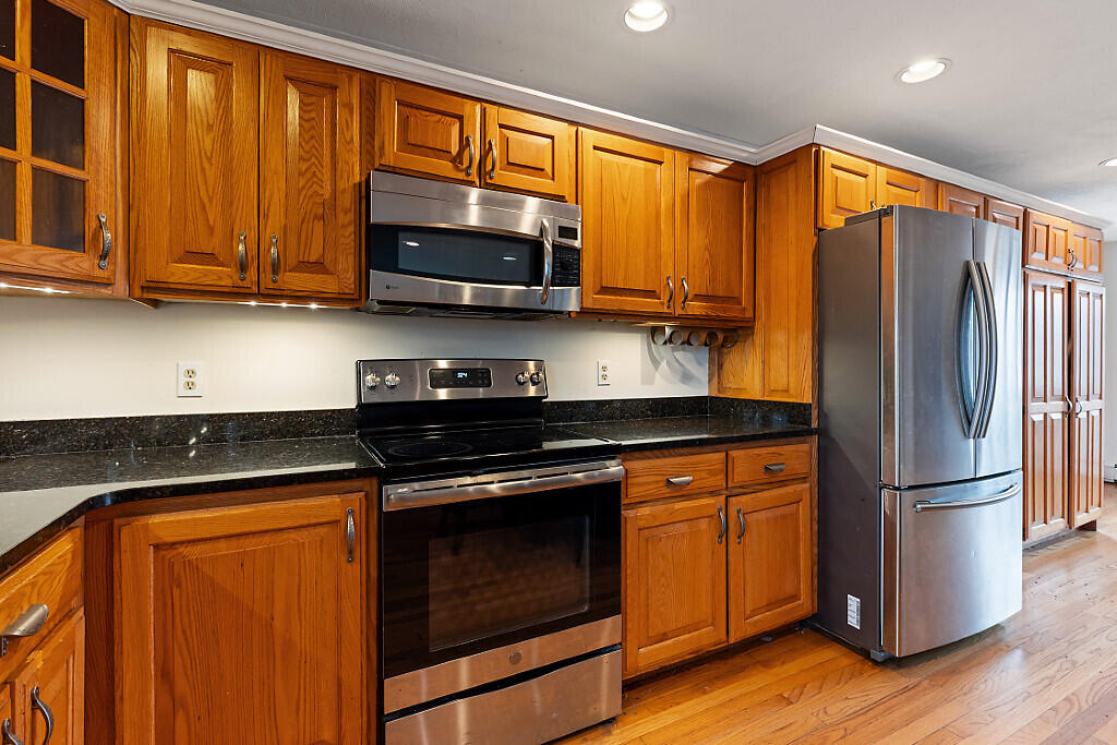 166 Weeks Mills Road China ME 04358