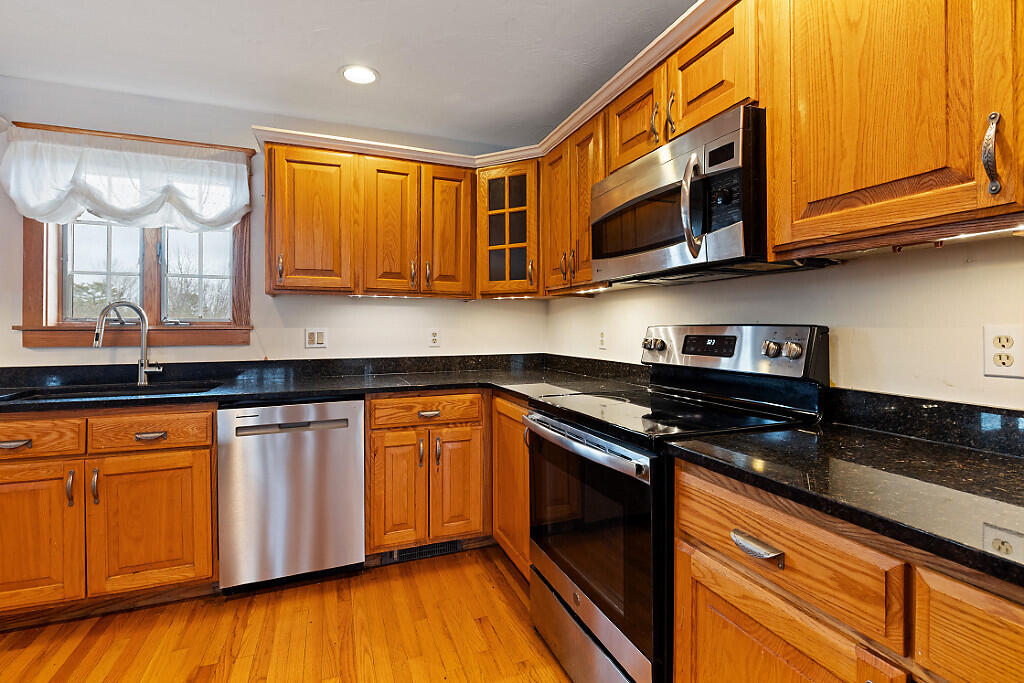 166 Weeks Mills Road China ME 04358