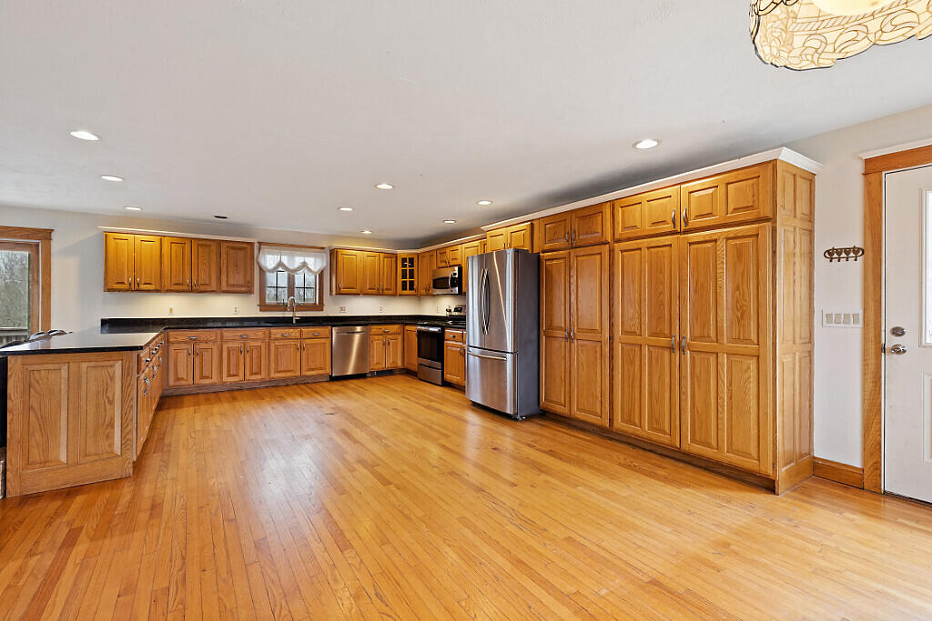 166 Weeks Mills Road China ME 04358