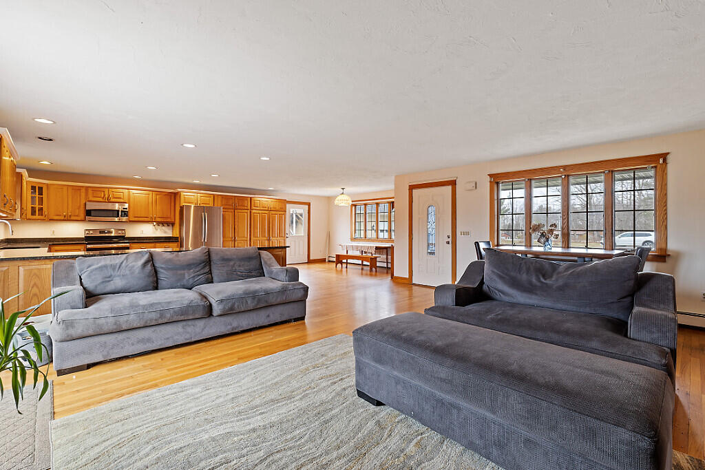 166 Weeks Mills Road China ME 04358