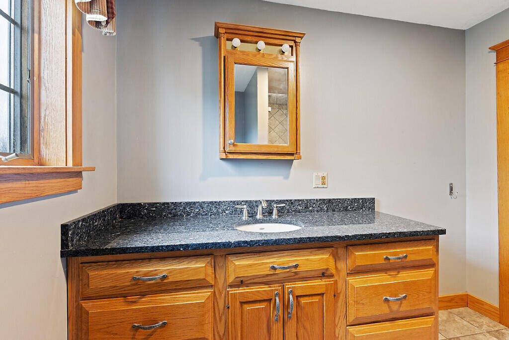 166 Weeks Mills Road China ME 04358