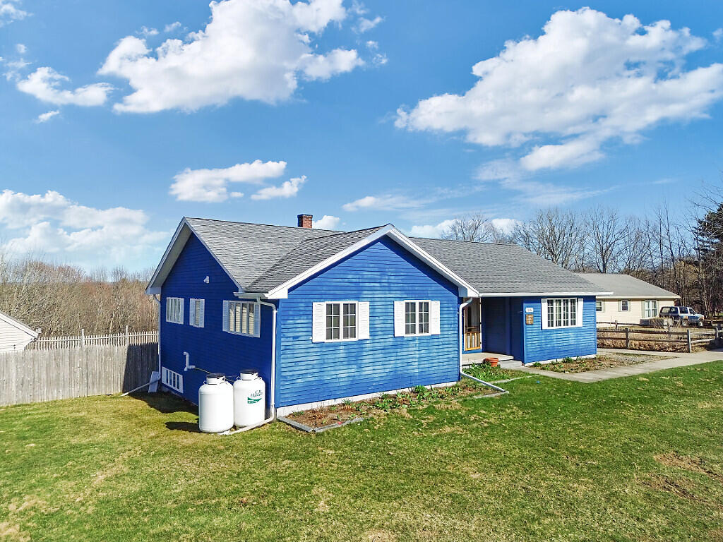 166 Weeks Mills Road China ME 04358