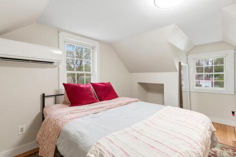 32 Eliot Street South Portland ME 04106