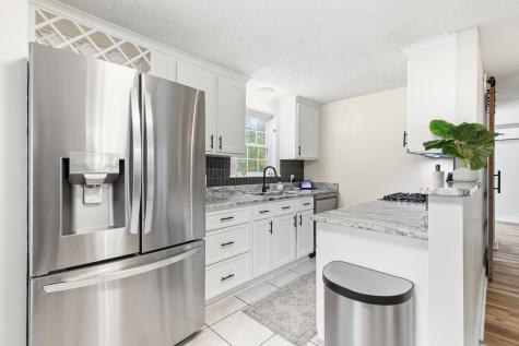 32 Eliot Street South Portland ME 04106