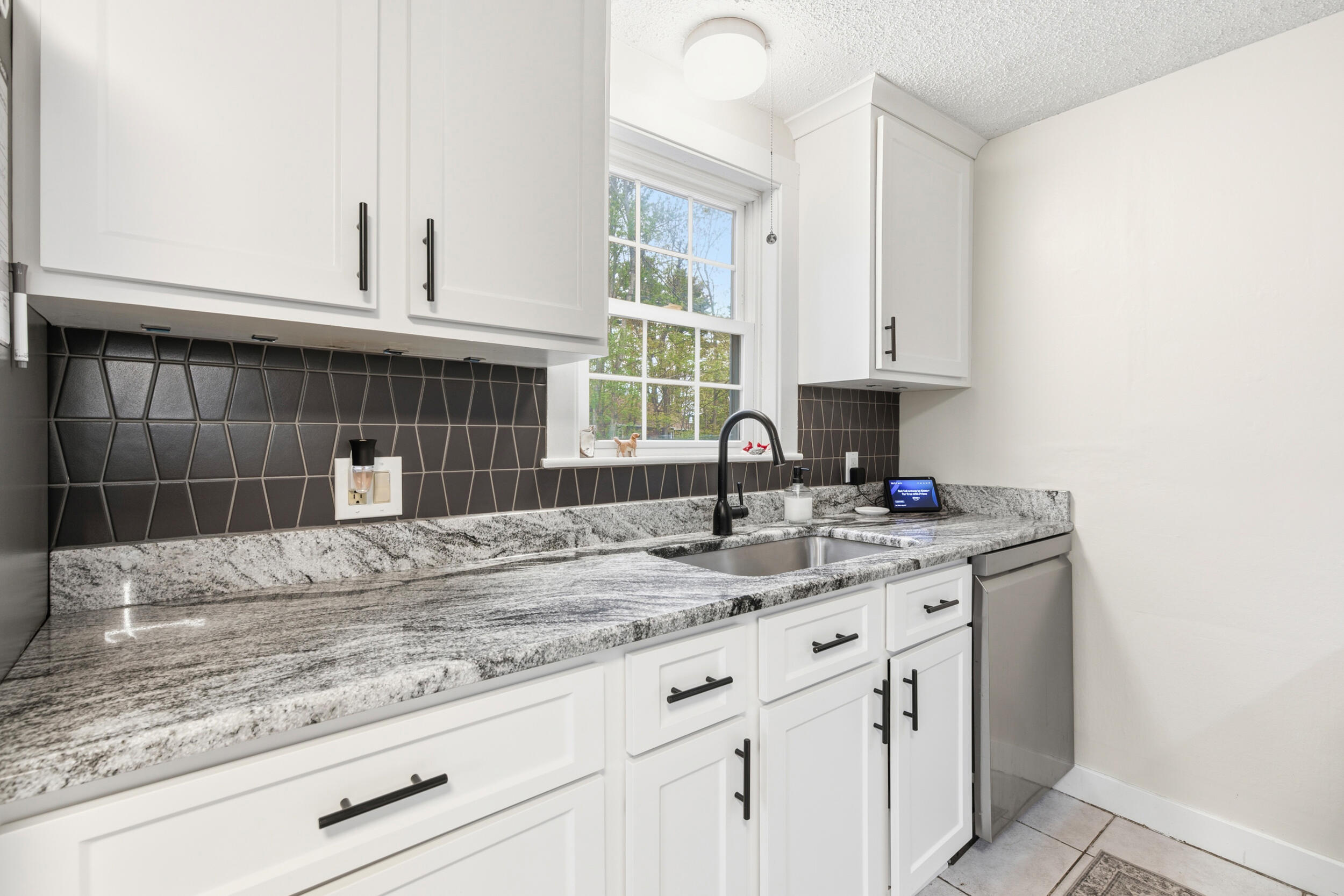 32 Eliot Street South Portland ME 04106