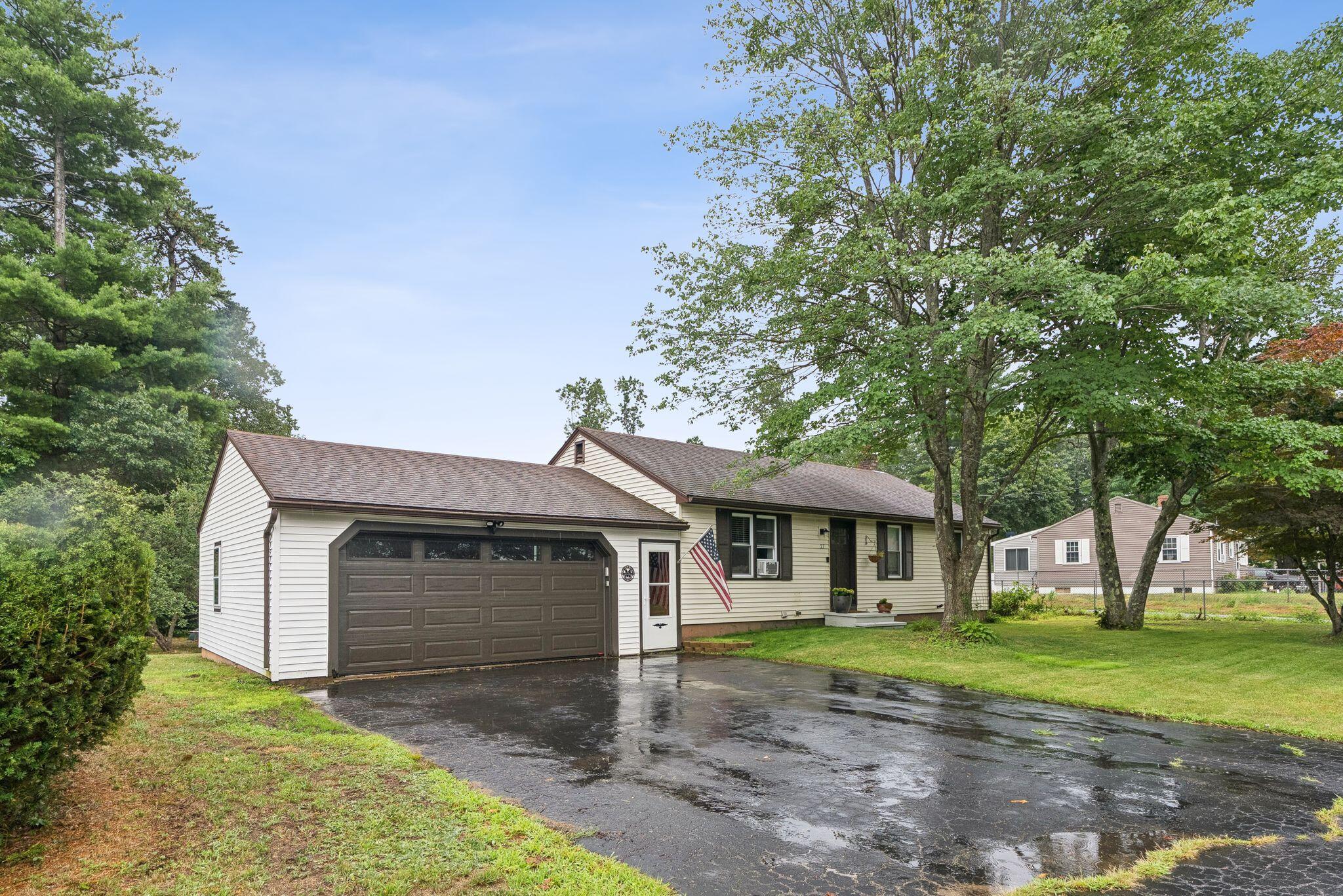 27 Avon Street Sanford ME 04073