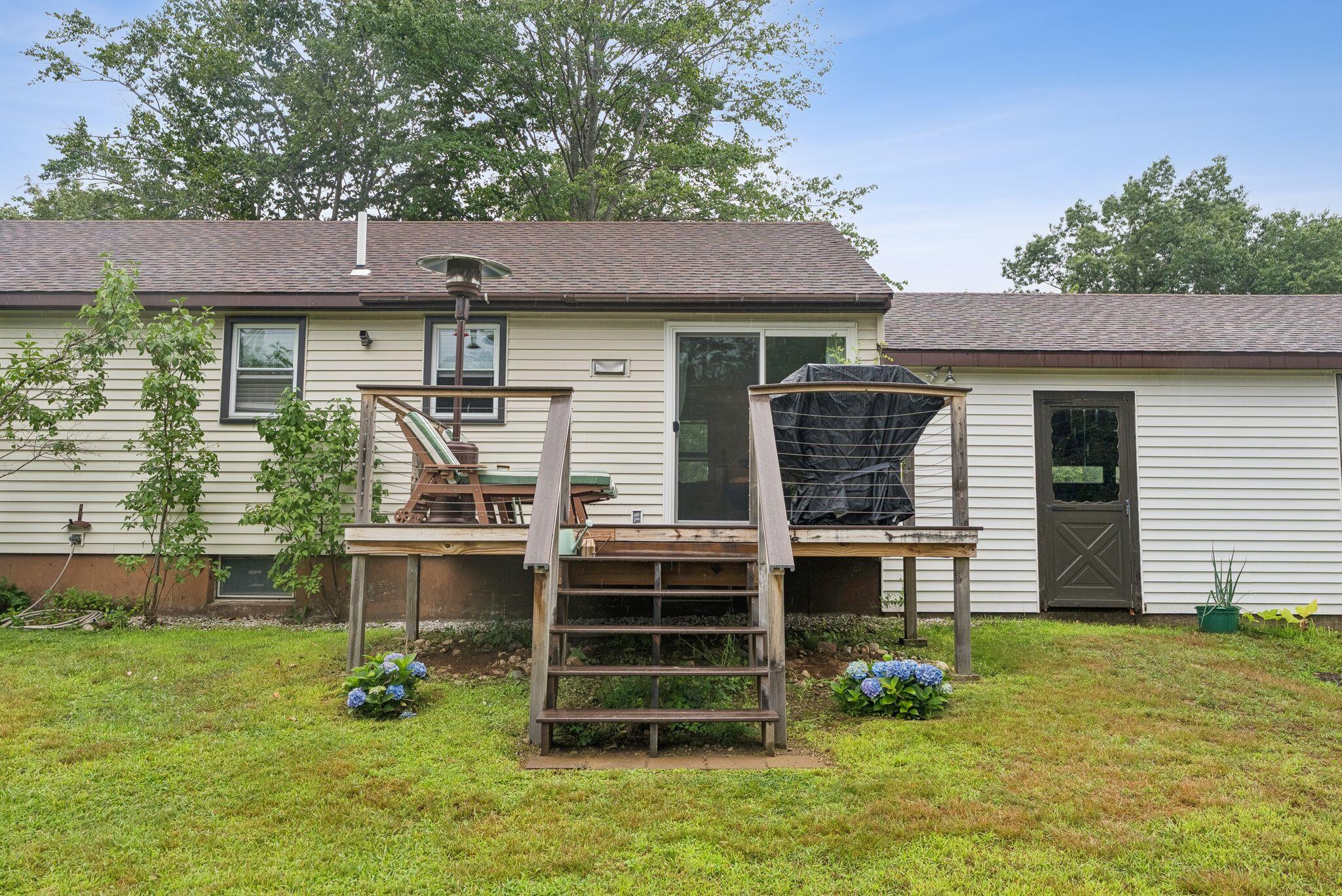 27 Avon Street Sanford ME 04073