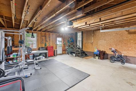 27 Avon Street Sanford ME 04073