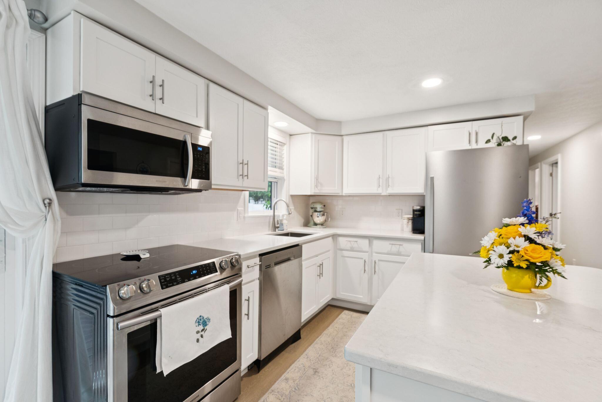 27 Avon Street Sanford ME 04073