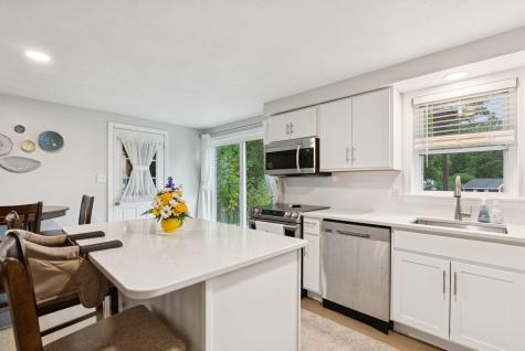 27 Avon Street Sanford ME 04073