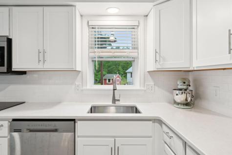 27 Avon Street Sanford ME 04073