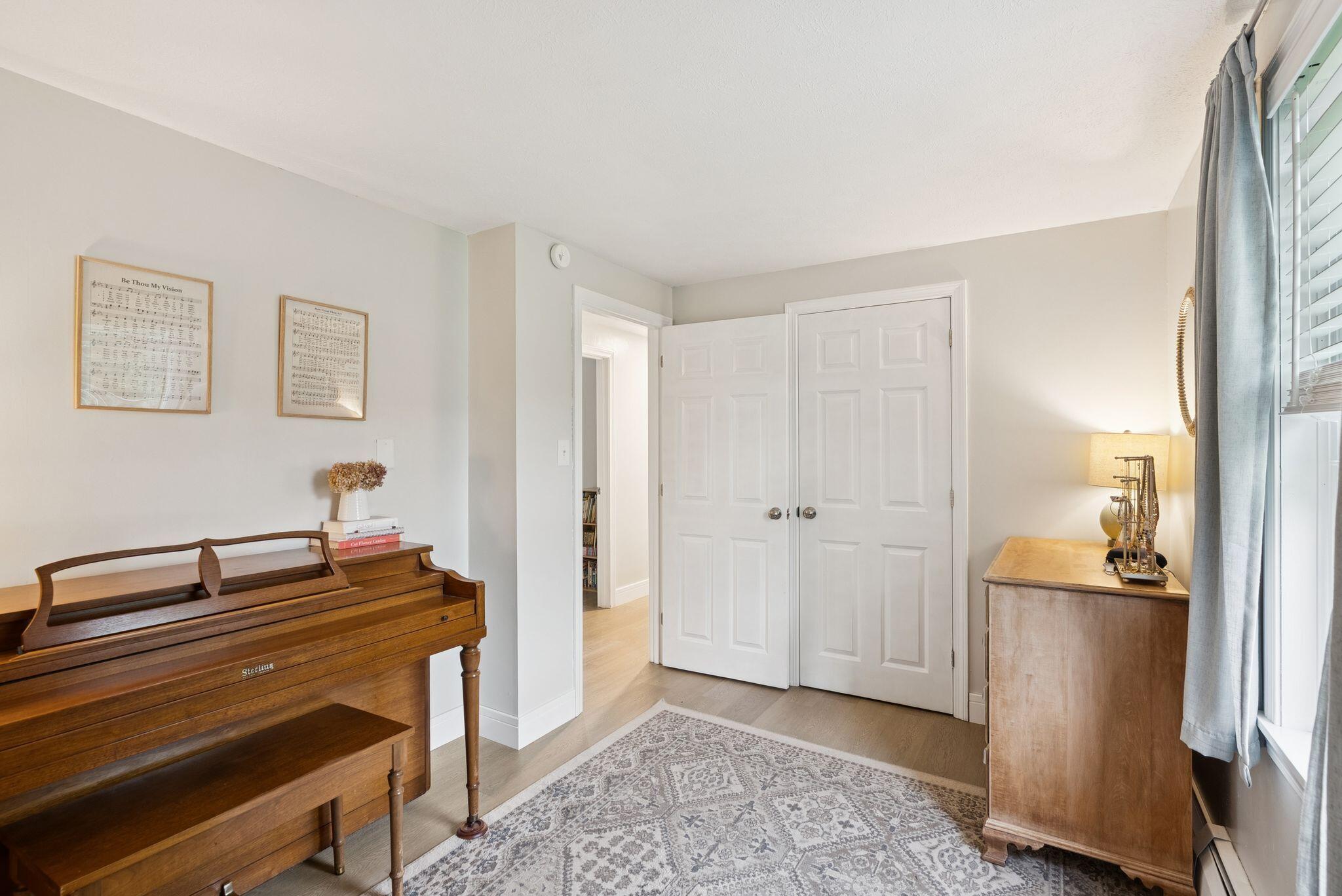 27 Avon Street Sanford ME 04073