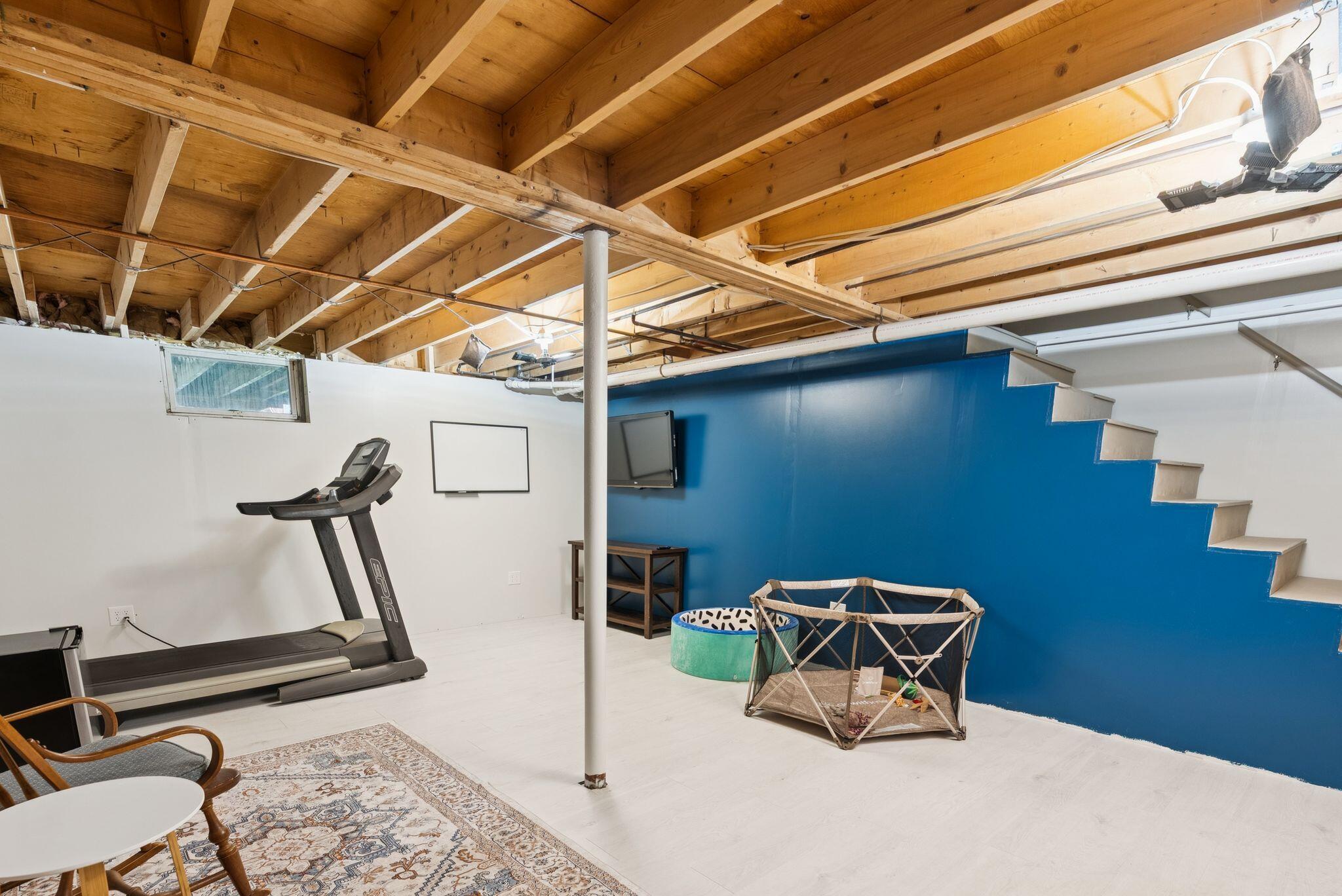 27 Avon Street Sanford ME 04073