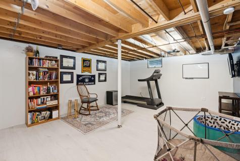 27 Avon Street Sanford ME 04073