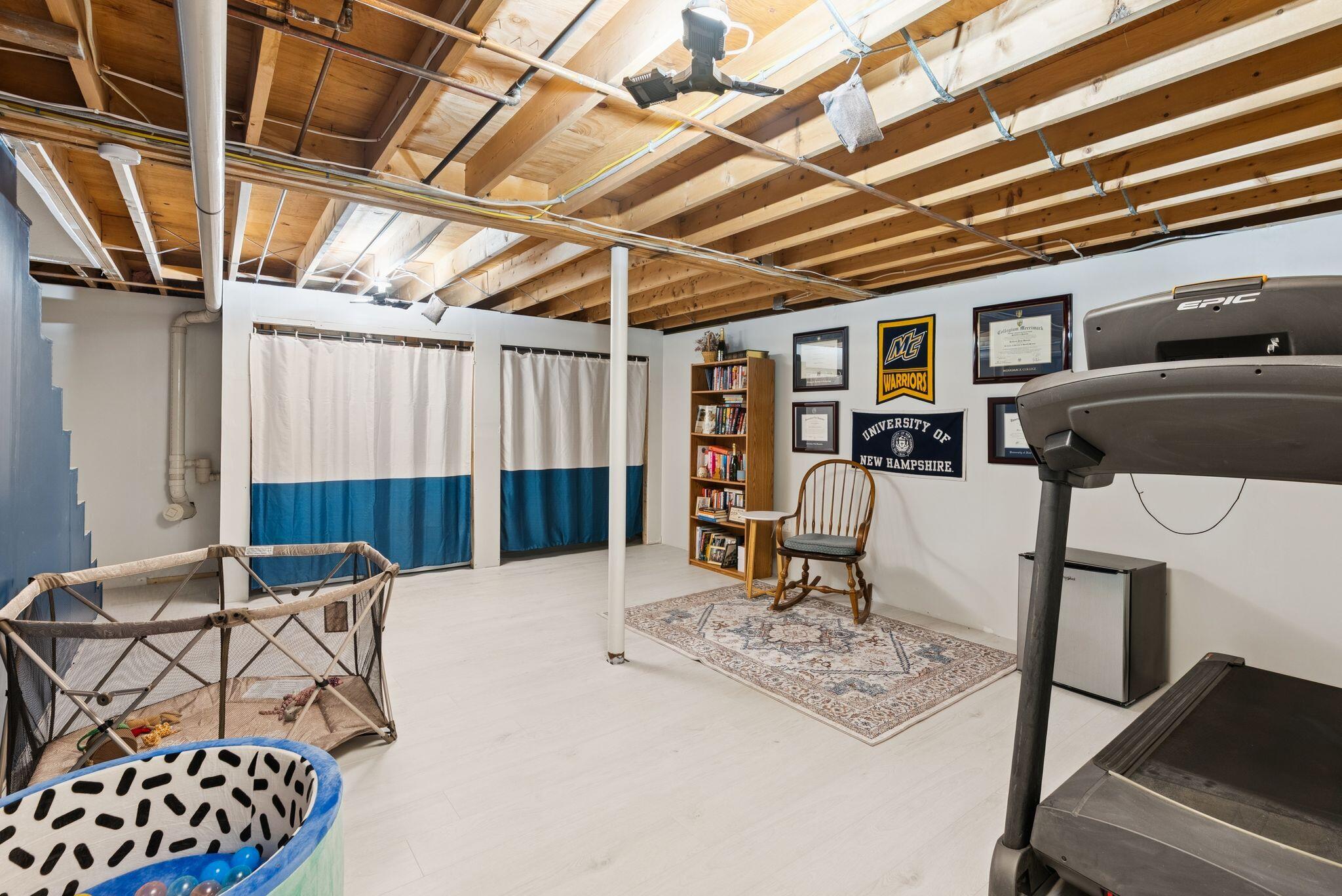 27 Avon Street Sanford ME 04073