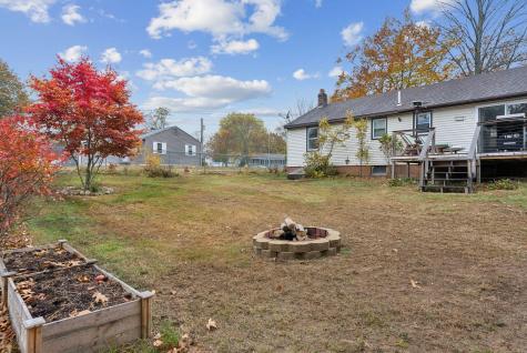 27 Avon Street Sanford ME 04073