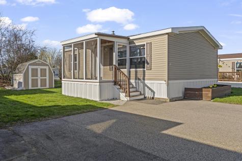 87 Blackberry Place Kittery ME 03904