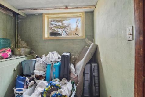 142 Hogan Road Lewiston ME 04240