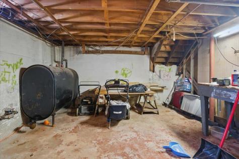 142 Hogan Road Lewiston ME 04240